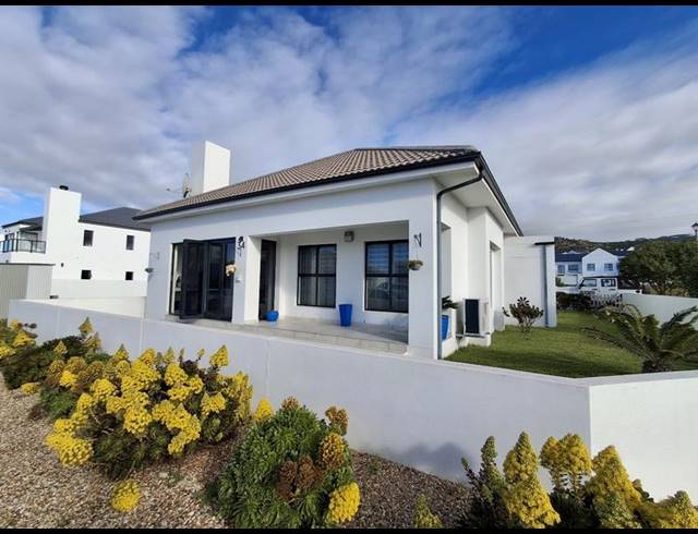 3 BEDROOM HOUSE FOR SALE IN SANDY POINT